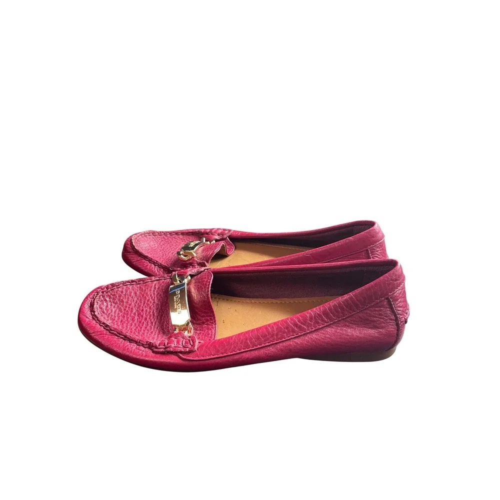 Coach Olive Loafers Berry Pink Pebbled Leather Gold Logo Hardware Flats Sz 7